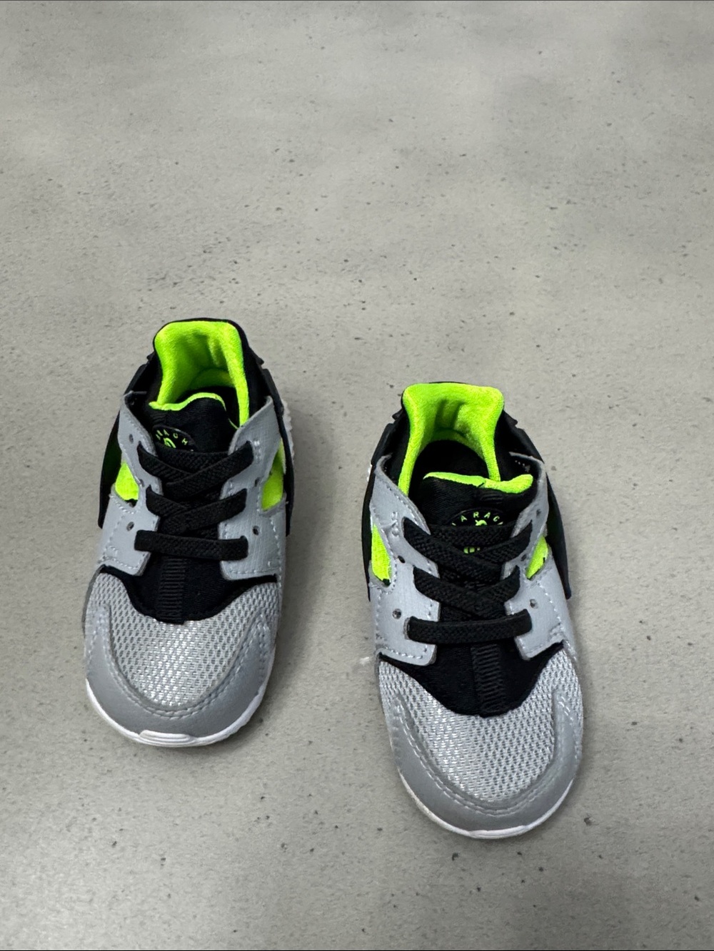 Kids Nike huaraches Athletic Sneakers - Gray and Neon Green - Picture 2 of 5